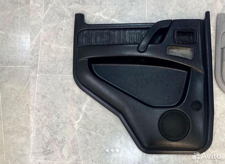 Обшивка задней левой двери Mercedes G-class W463