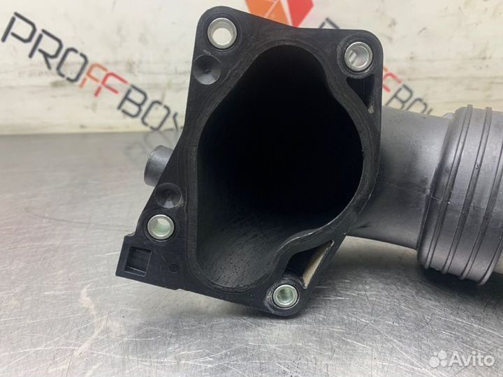 Патрубок (трубопровод, шланг) Mercedes C-Class