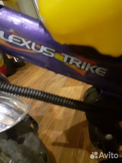 Детский велосипед с ручкой