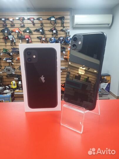iPhone 11, 64 ГБ
