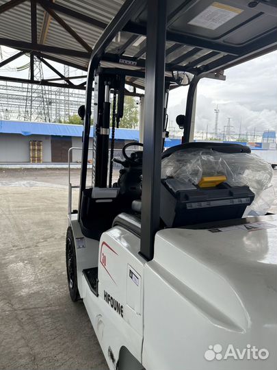 Вилочный погрузчик HIFOUNE ST20, 2023