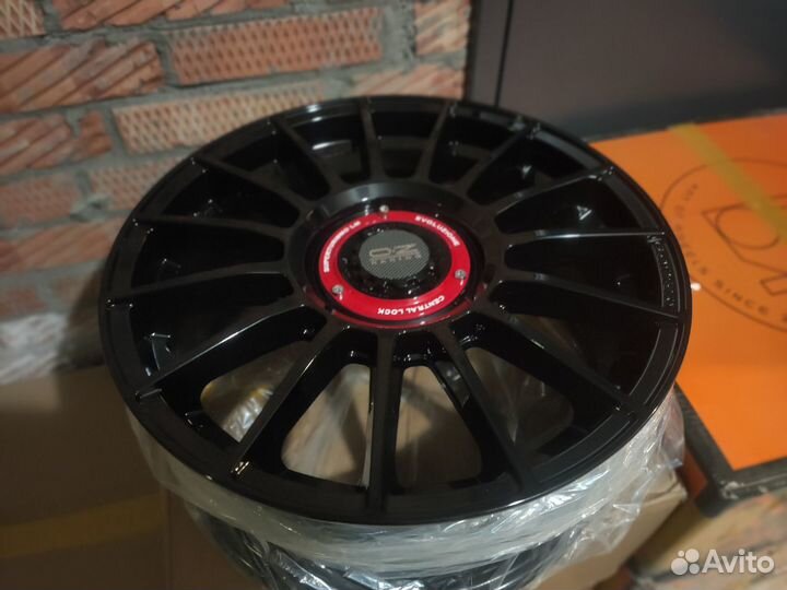 NEW Комплект дисков OZ Racing R18 8.0 et38 5x114.3