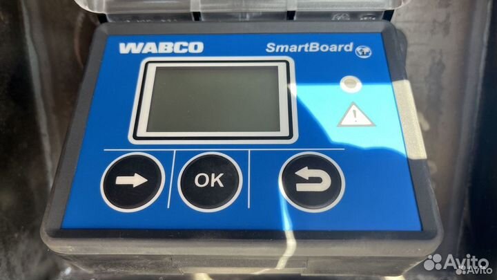 Полуприцеп трал (тяжеловоз) Авиком 98717-04 низкорамный, 2024