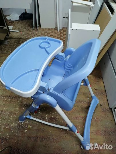 Детский стол и стульчик