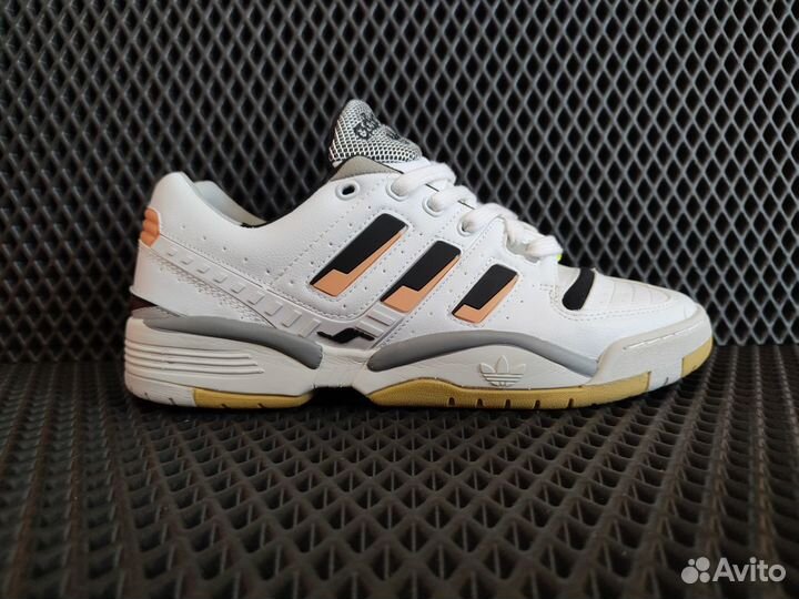 Кроссовки Adidas Torsion