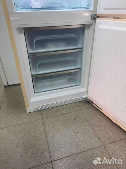 Холодильник liebherr CBNbe 5778 новый