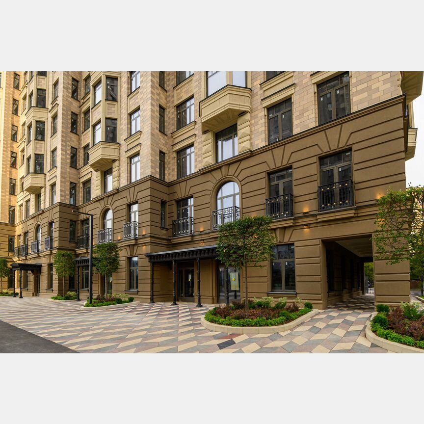 2-к. квартира, 60 м², 3/24 эт.