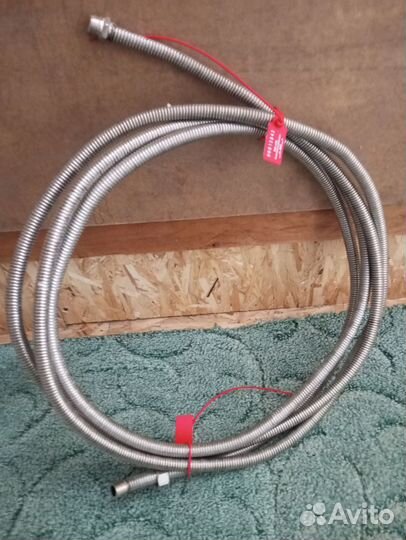 Подводка гибкая металлическая