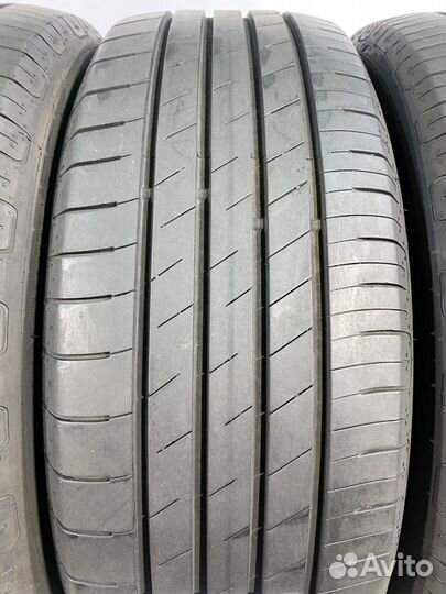 Goodyear EfficientGrip Performance 215/55 R18