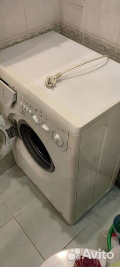 Продам стиральную машину
