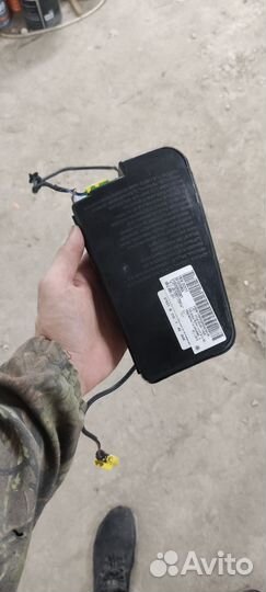 Подушка безопасности в спинку для V W Polo Sedan