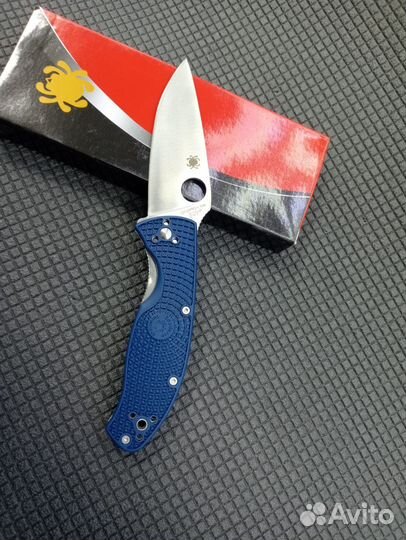 Нож Spyderco Tenacious Lightweight