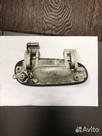 Ручка двери внешняя передняя левая Mitsubishi