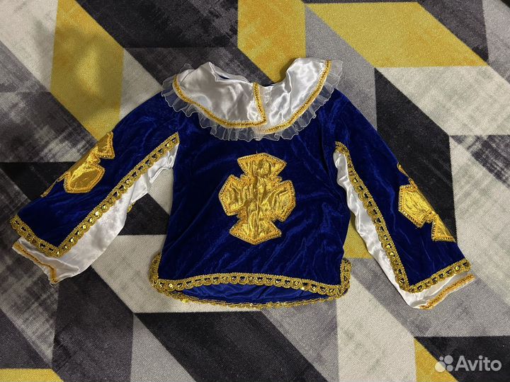 Карнавальный костюм для мальчика мушкетёр