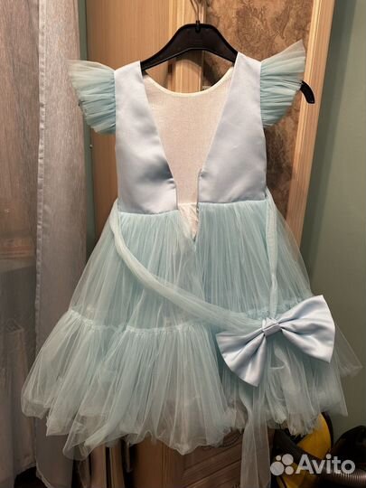 Платье праздничное