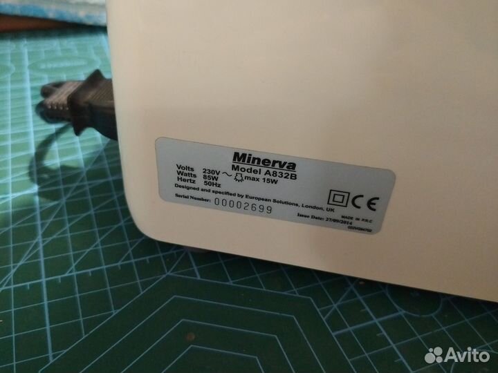 Швейная машина minerva