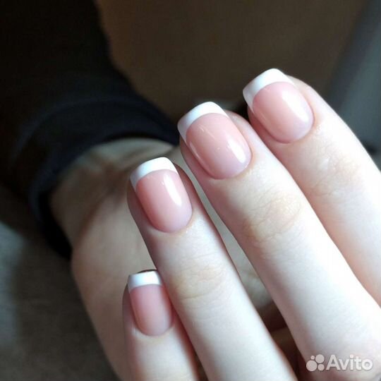 Маникюр, педикюр, наращивание ногтей