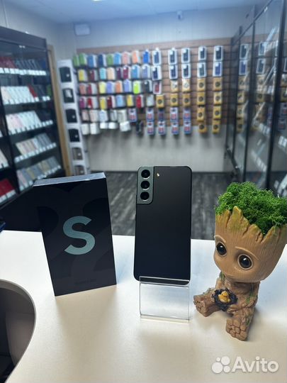 Samsung Galaxy S22, 8/128 ГБ