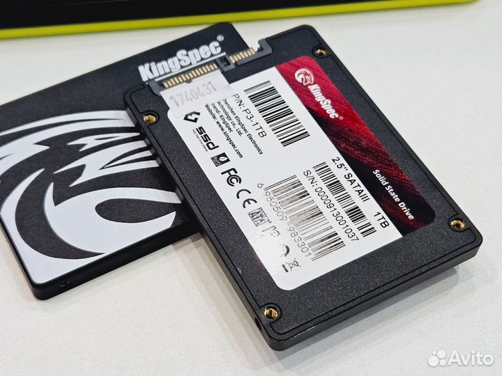 SSD диск 1 тб 2.5