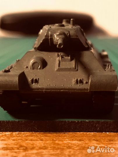 Сборная модель танка 1:100