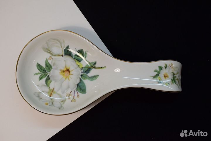 Фарфоровая ложка Lefard для сервировки