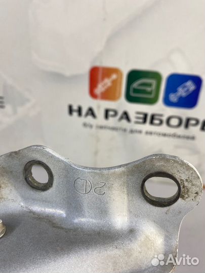 Петля капота левая Toyota Land Cruiser 200