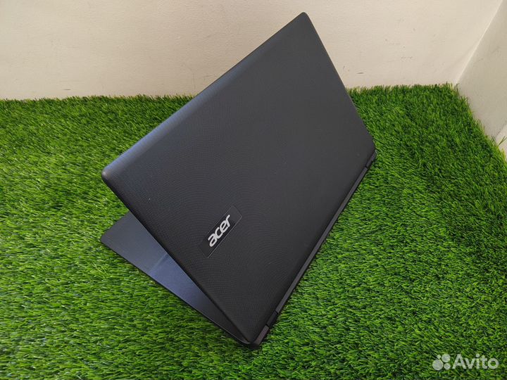 Acer ES1-522 (A6/8 RAM/SSD)