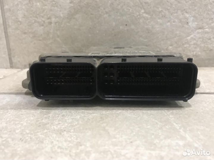 Блок управления двигателем Skoda Octavia A5 1Z- 20