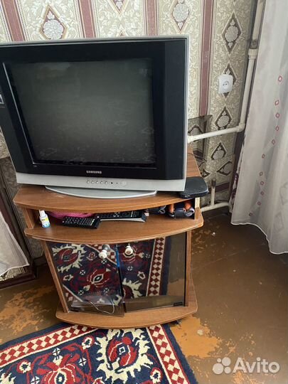 Тумба под телевизор