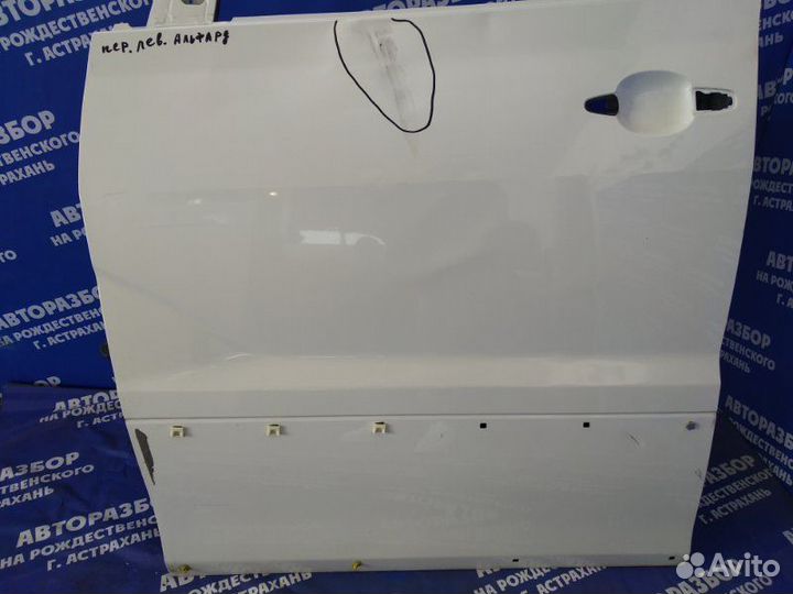 Передняя левая дверь. Toyota Alphard минивен