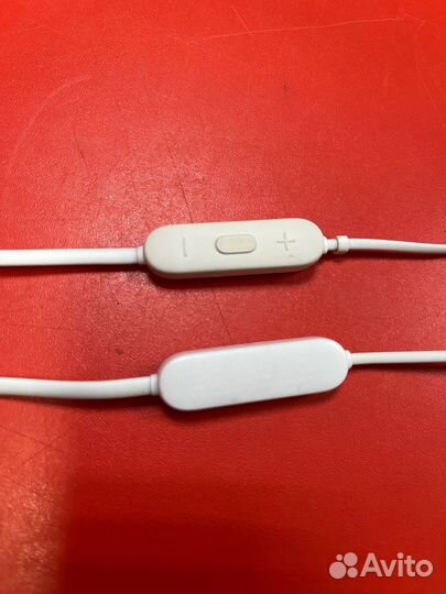 Беспроводные наушники JBL Tune 215 TWS