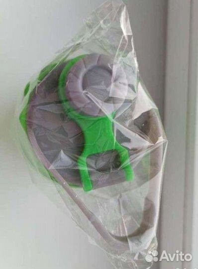 Пластиковая бутылка для воды с отделом для льда