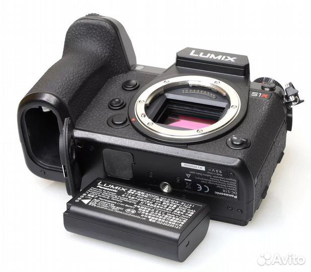 Panasonic Lumix DC-S1H, Body
