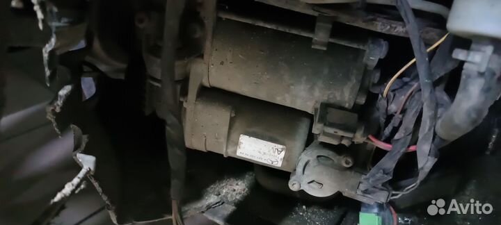 Компрессор пневмоподвески mercedes w221