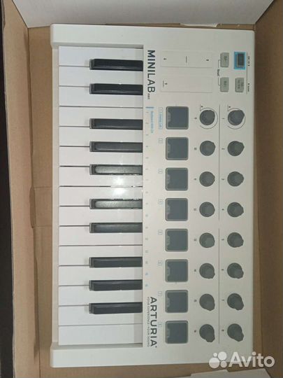 Midi клавиатура arturia
