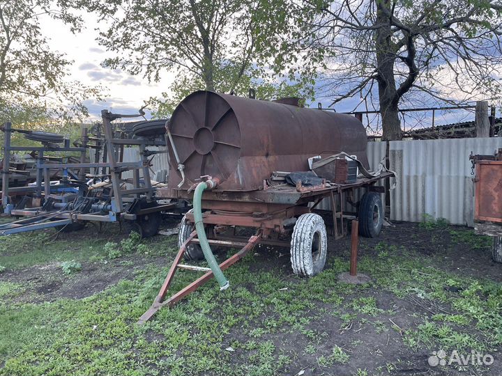 Емкость на колесах