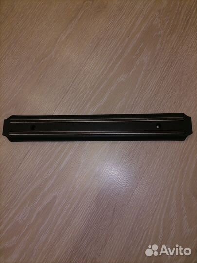 Магнитный держатель для ножей на стену