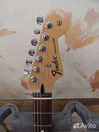 Электрогитара Fender Stratocaster