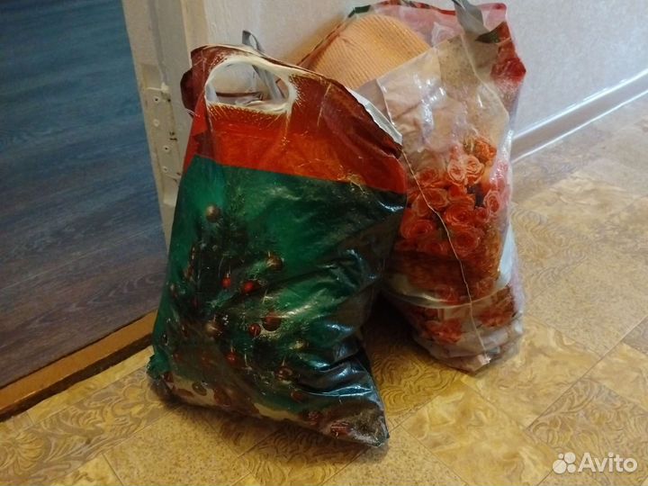 Отдам бесплатно вещи