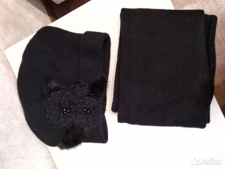 Берет и шарф набор женский