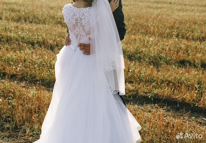 Свадебное платье