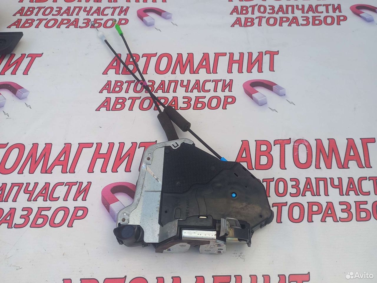 Замок двери передний правый Тойота Рав 4 50 18-н.в