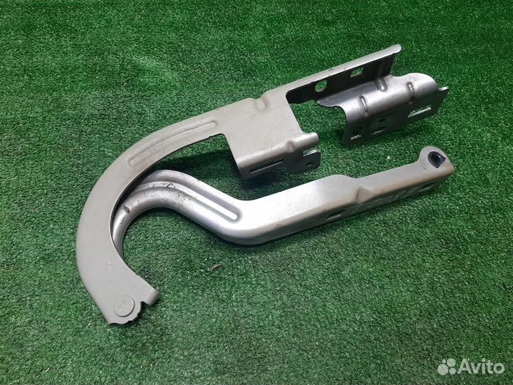 Петля капота левая Peugeot 3008 2010