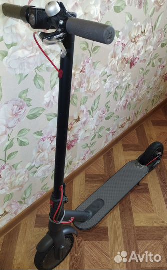 Электросамокат Xiaomi m365, оригинал, на запчасти