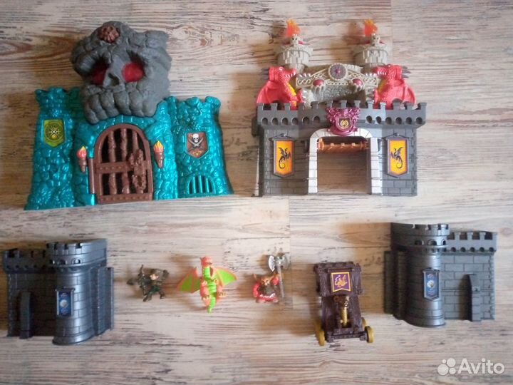 Крепость игровая с драконами