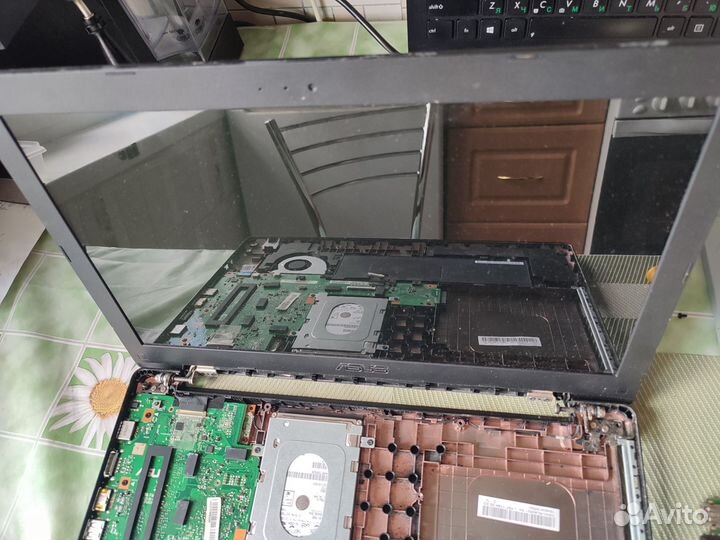 Ноутбук Asus X553M