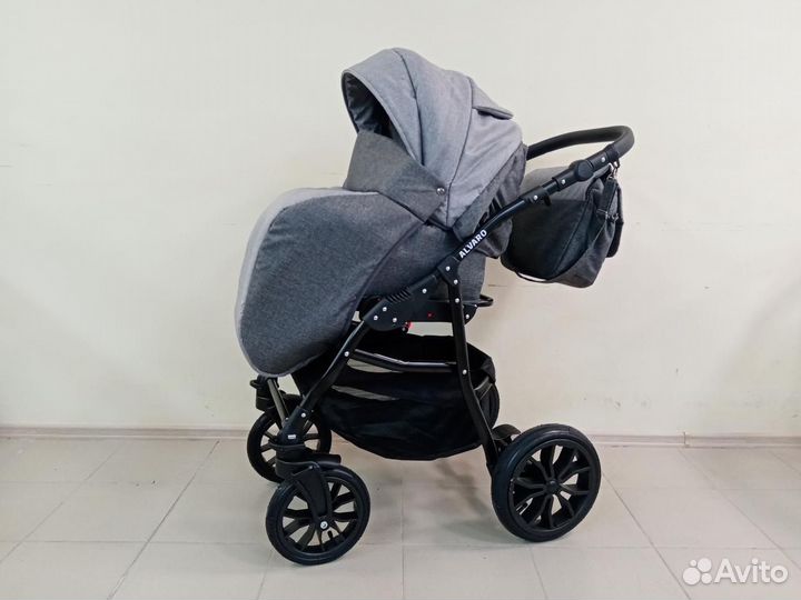 Коляска для девочки 3 в 1 Alis Alvaro. /Новая