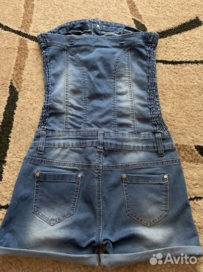 Комбинезон джинсовый