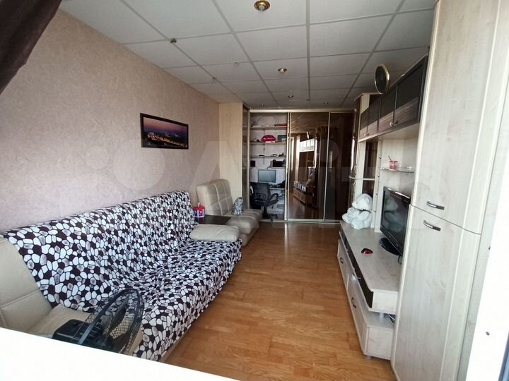 2-к. квартира, 45 м², 6/9 эт.