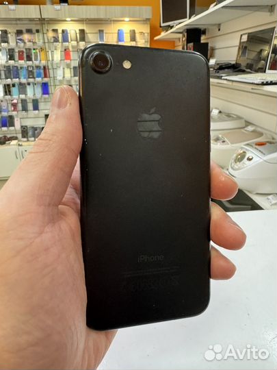 iPhone 7, 32 ГБ